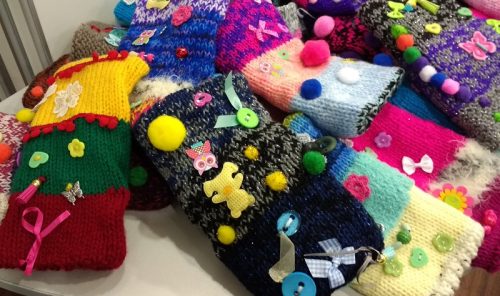 Make Twiddle Muffs to help people living with Dementia